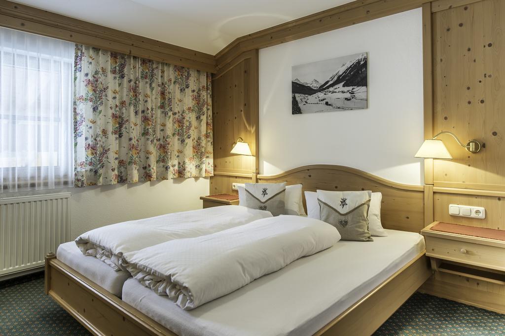 Apart Granada Ischgl Exterior photo